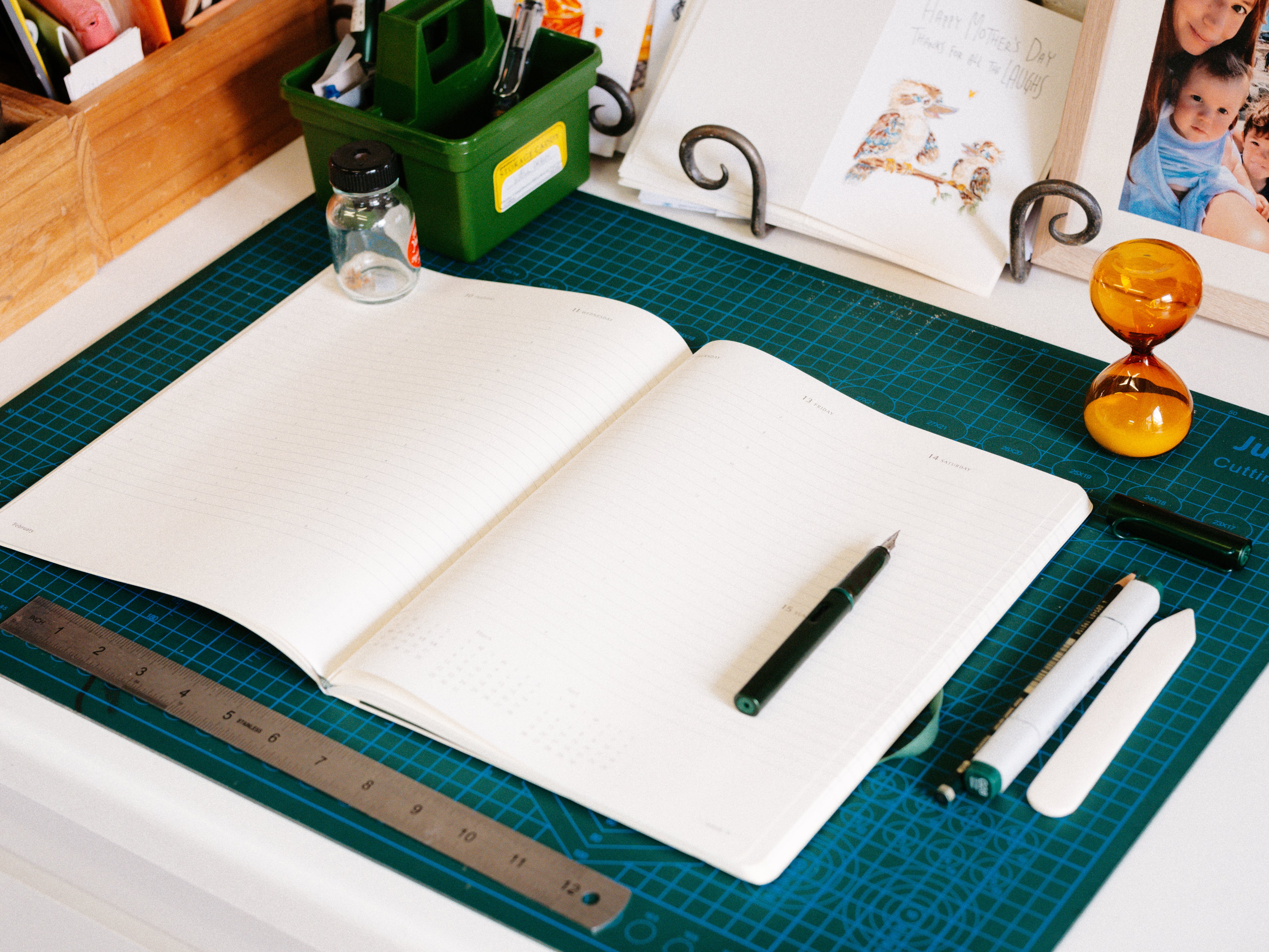 Moleskine - 2025 - 15 Month Weekly Vertical Soft CoverPlanner - Extra Extra Large - Myrtle Green - Well Drawn