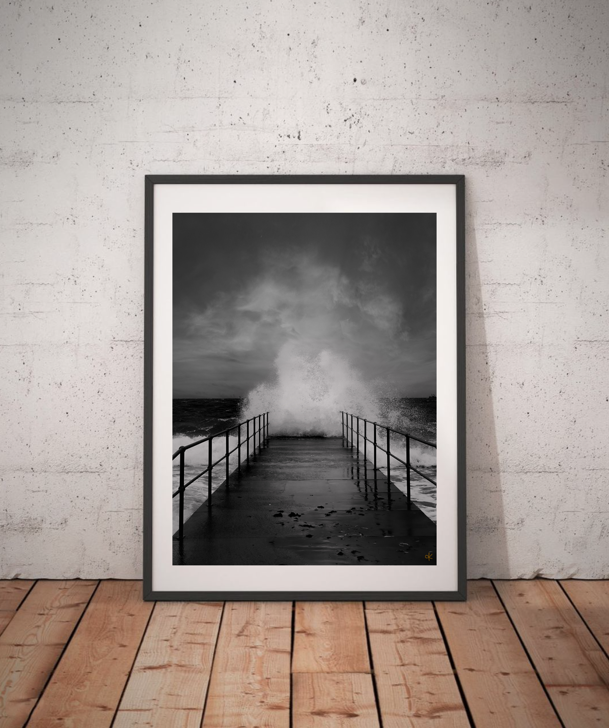 Black and White Pier Ocean Spray - Well Drawn