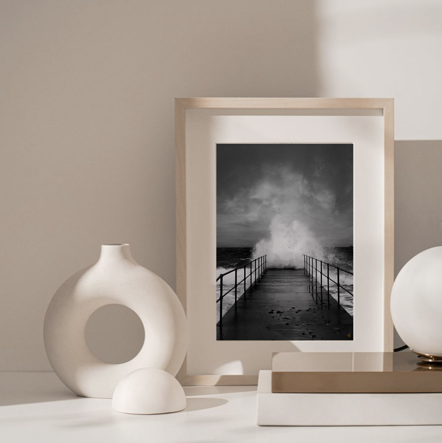 Black and White Pier Ocean Spray - Well Drawn