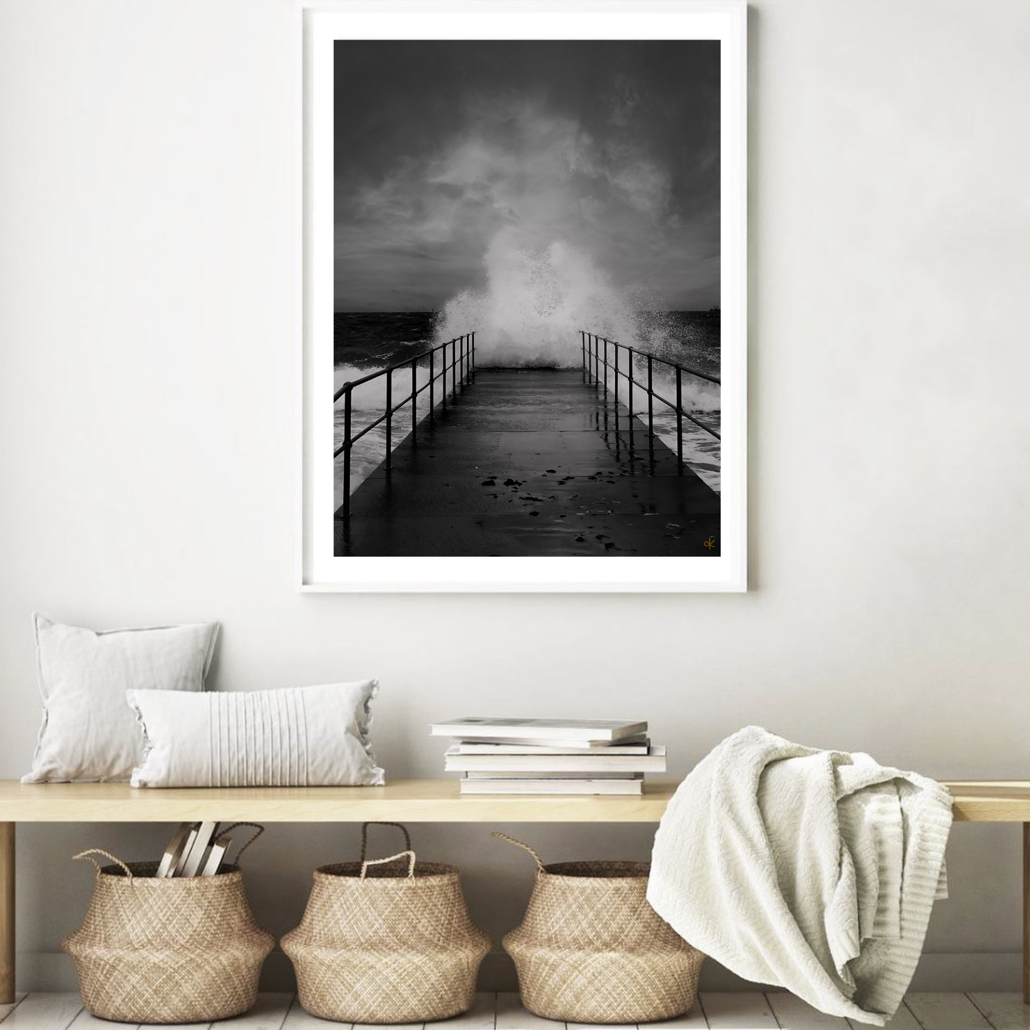 Black and White Pier Ocean Spray - Well Drawn